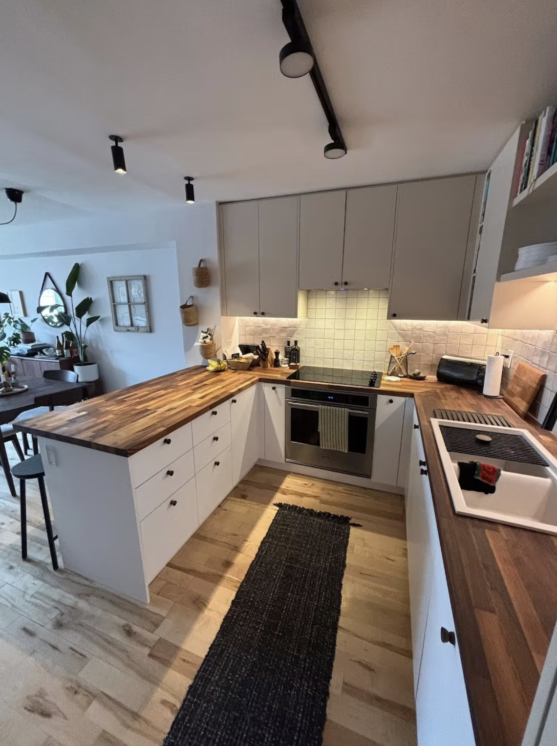 Custom Kitchen Renovation Leslieville